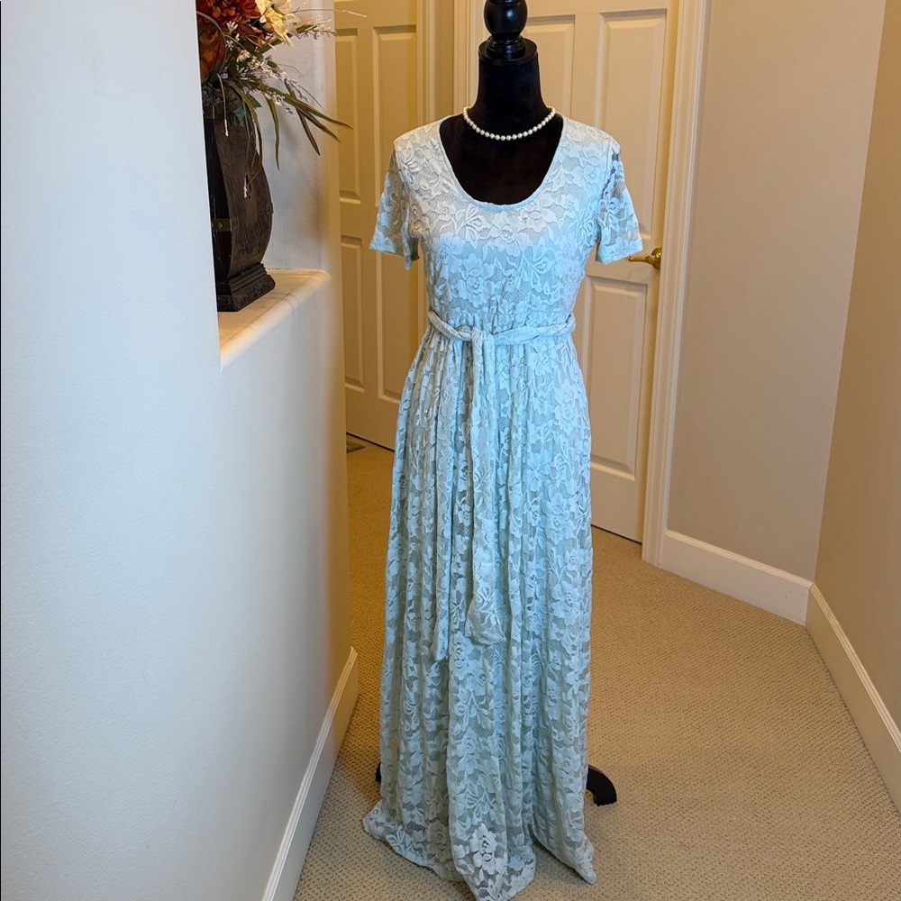 New*PinkBlush Seafoam Green lace maxi dress